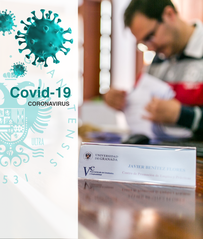 Personal de Administración y Servicios - Noticias Un miembro del Personal de Administración y Servicios realiza su valor, a la izquierda se muestra una franja informativa del covid-19